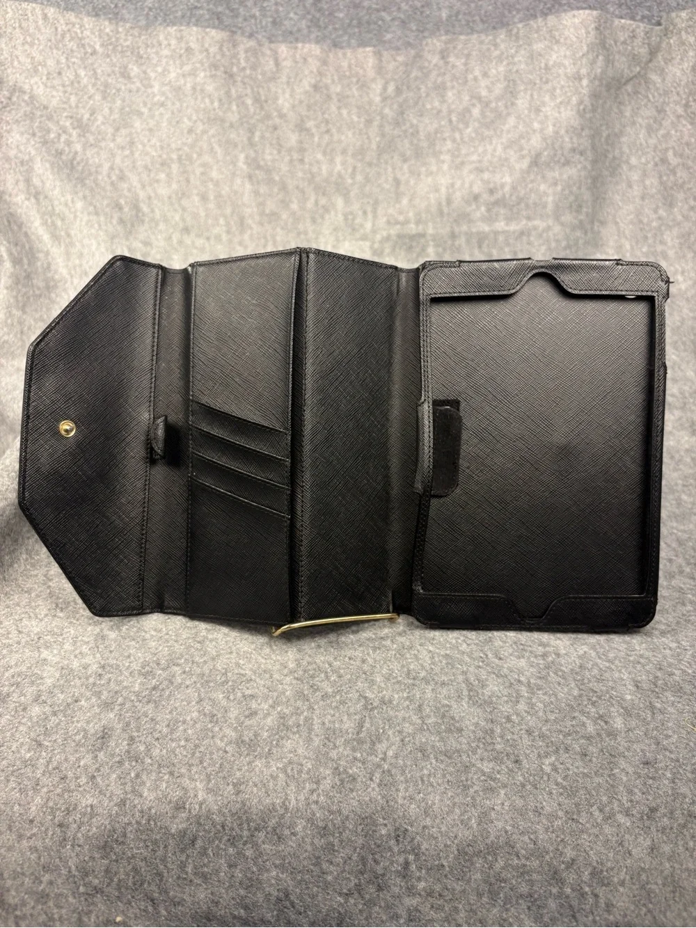 Michael Kors Black Saffiano Leather 9.7” iPad Folio Wallet Organizer